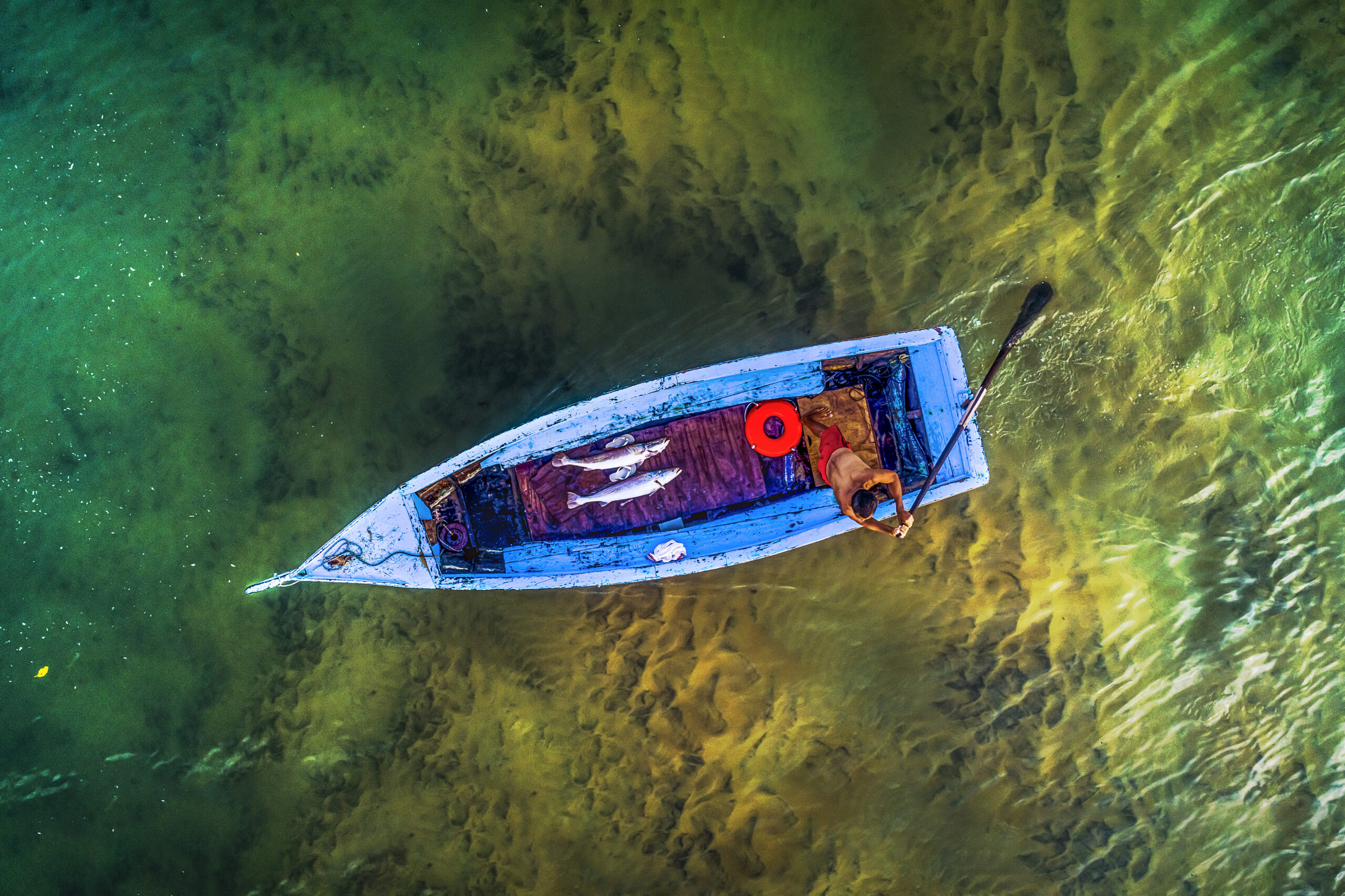 DJI_0041 - barco e pescador - versao 2 - 100x50 - ultrasmooth
